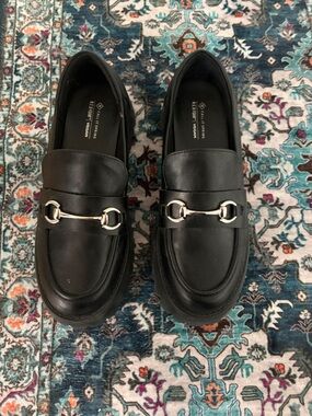 Black women’s Leather Bit Loafers